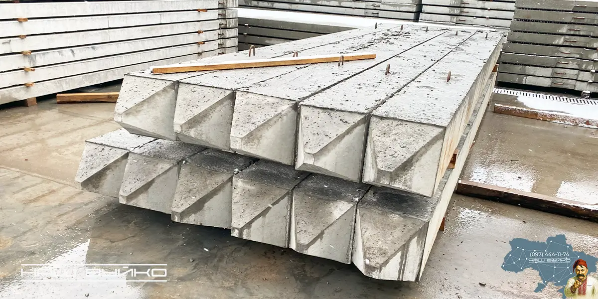 забивні залізобетонні палі (сваї) - використовуються для створення фундаменту на слабких грунтах і для зміцнення фундаменту