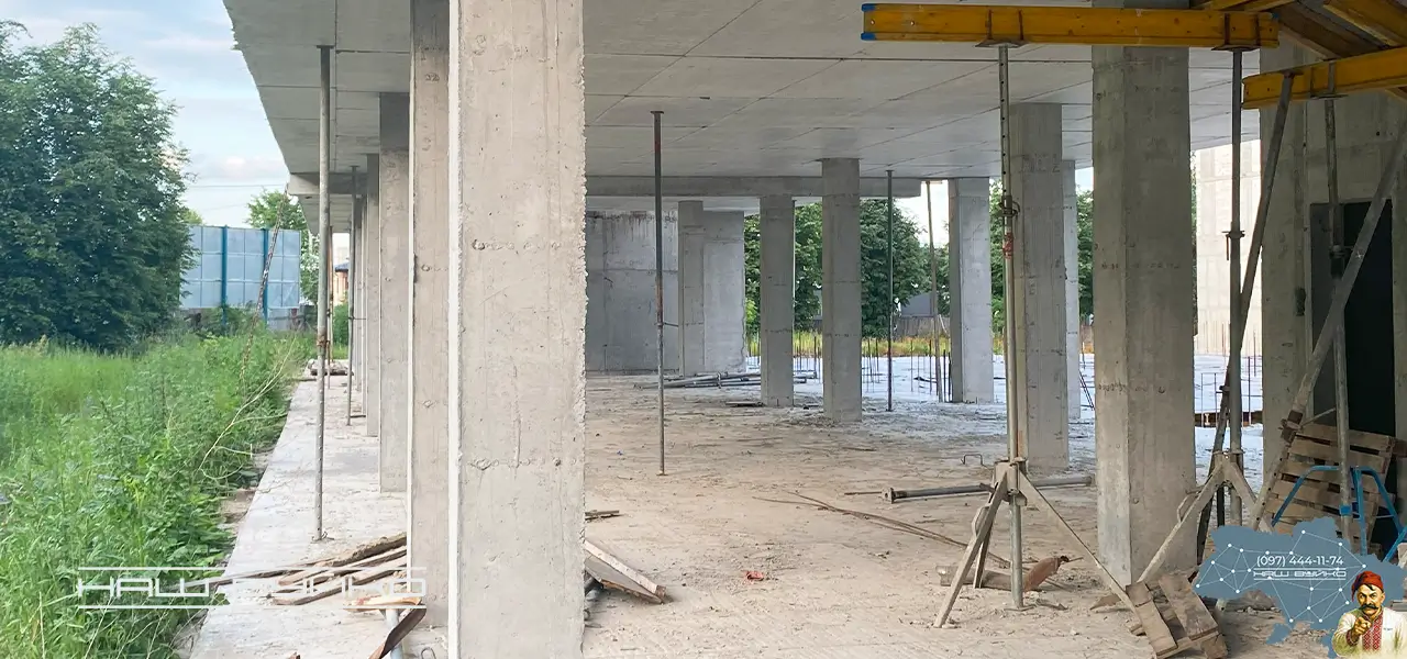 бетонні колони для створення монолітно-каркасного перекриття